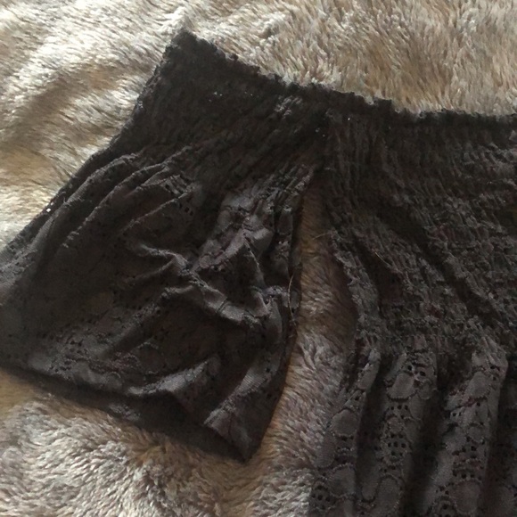 Streetwear society off the shoulder top. Size medium. Never worn. - Picture 5 of 5